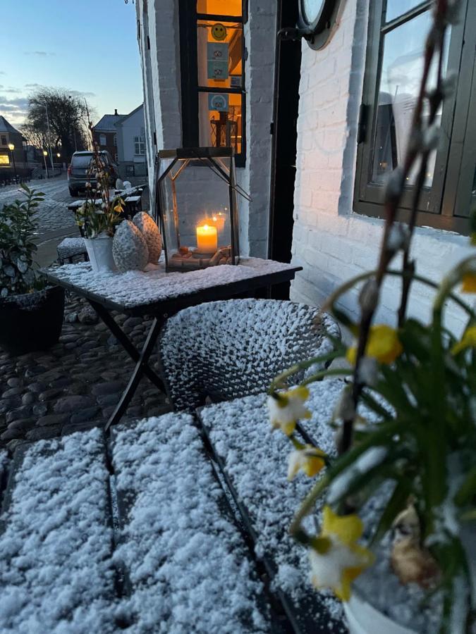 Restaurant Saelhunden Bed & Breakfast Ribe Exterior photo