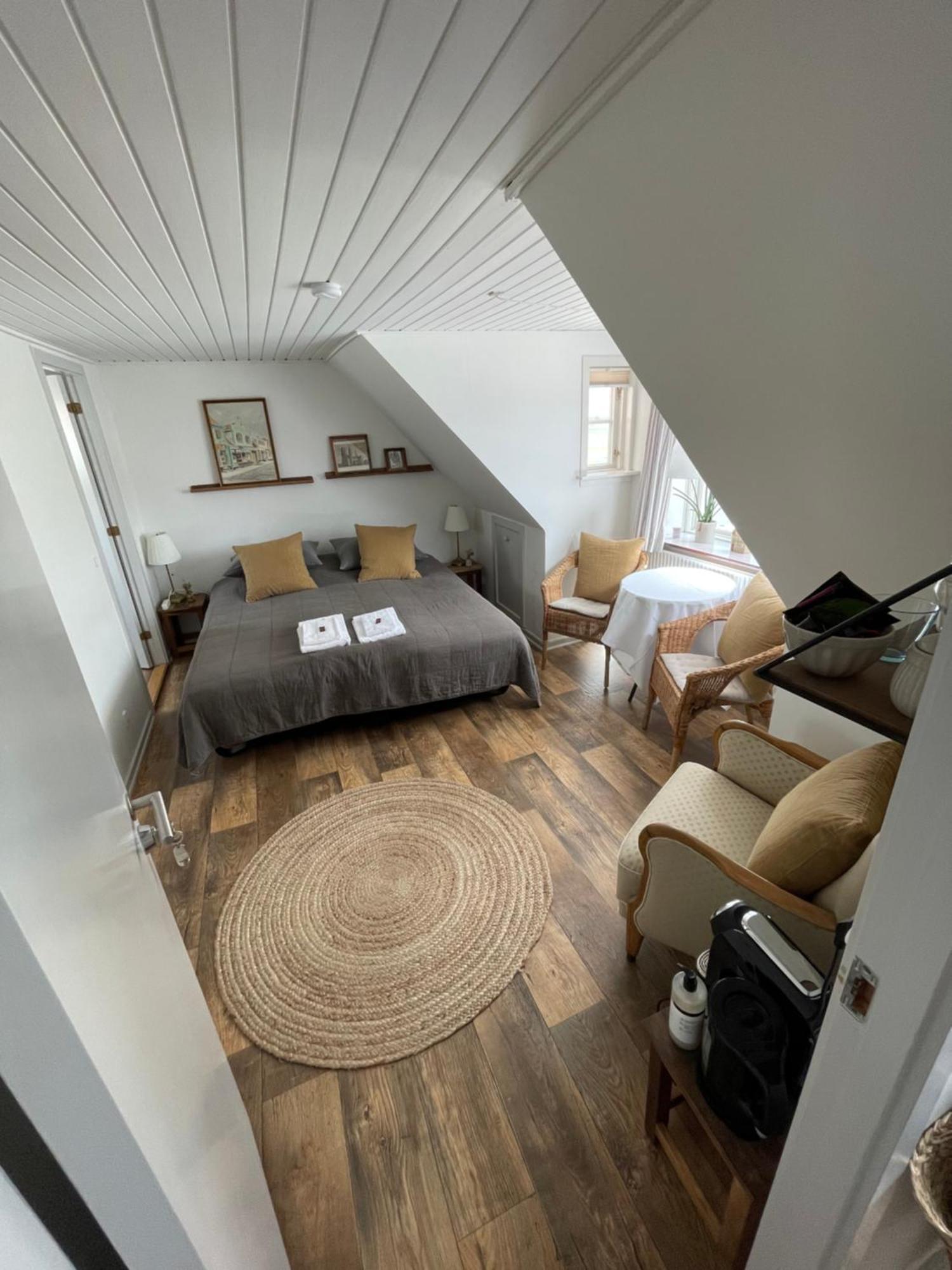 Restaurant Saelhunden Bed & Breakfast Ribe Exterior photo